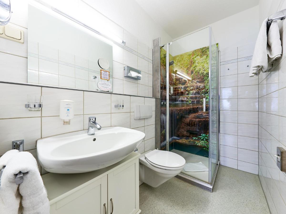 Vitalhotel Am Stadtpark Superior باد هازبرغ المظهر الخارجي الصورة