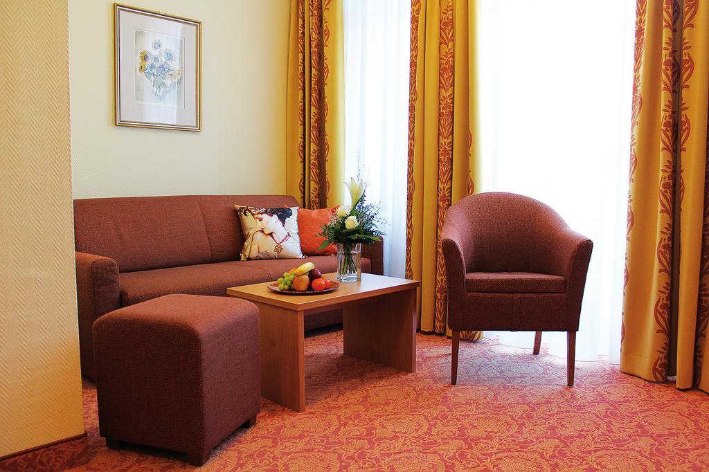 Vitalhotel Am Stadtpark Superior باد هازبرغ المظهر الخارجي الصورة