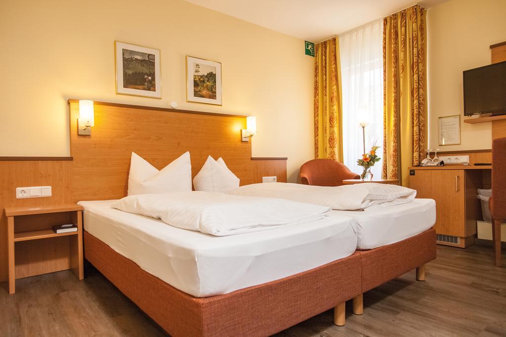 Vitalhotel Am Stadtpark Superior باد هازبرغ المظهر الخارجي الصورة