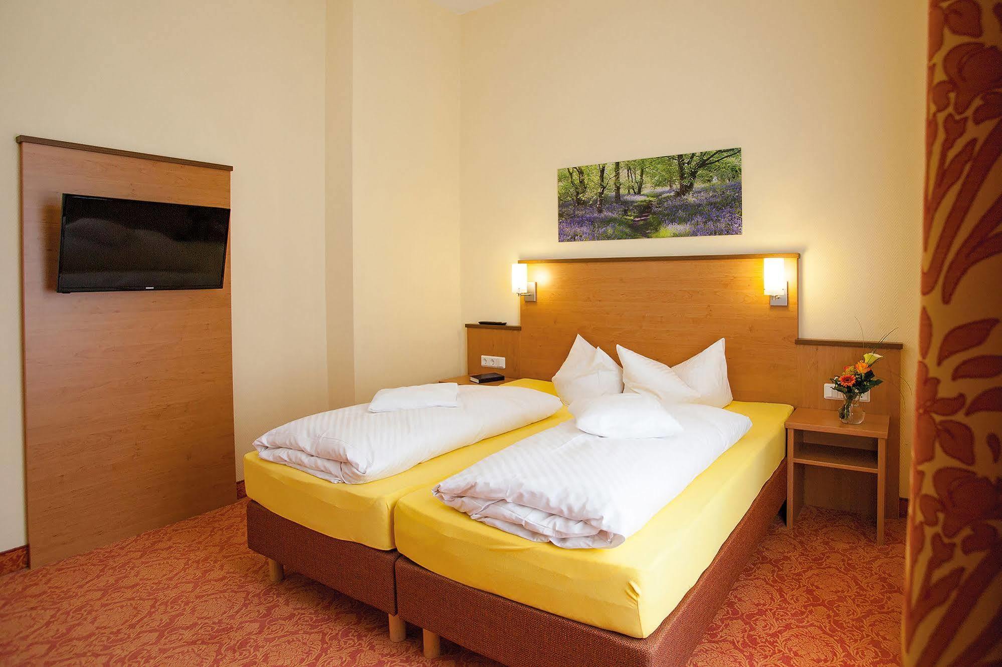 Vitalhotel Am Stadtpark Superior باد هازبرغ المظهر الخارجي الصورة