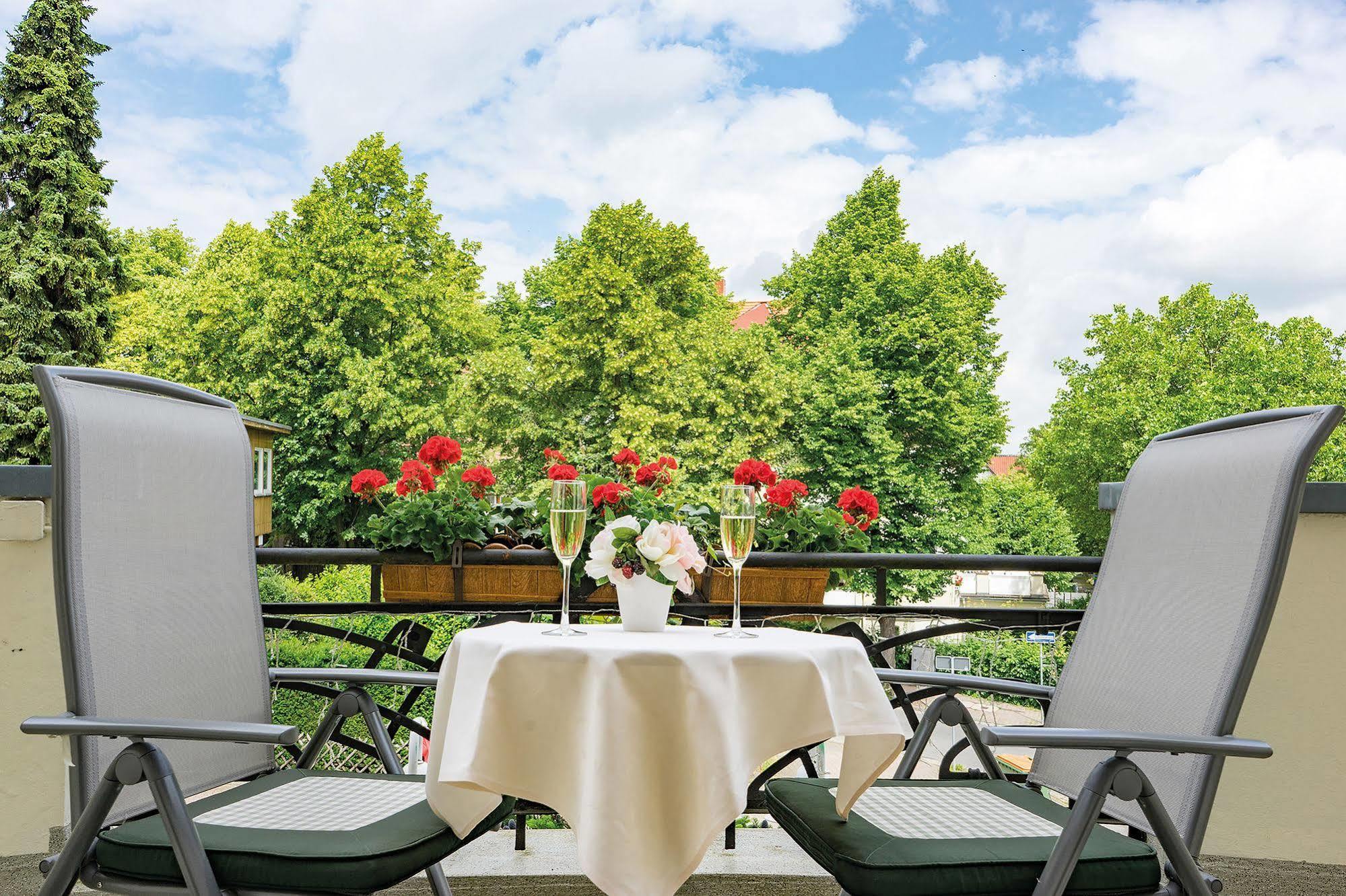 Vitalhotel Am Stadtpark Superior باد هازبرغ المظهر الخارجي الصورة
